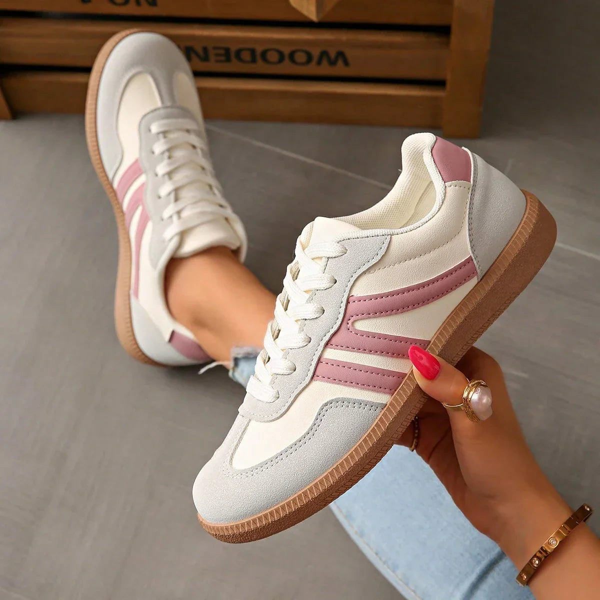 Damen Sneaker mit Schnürung
