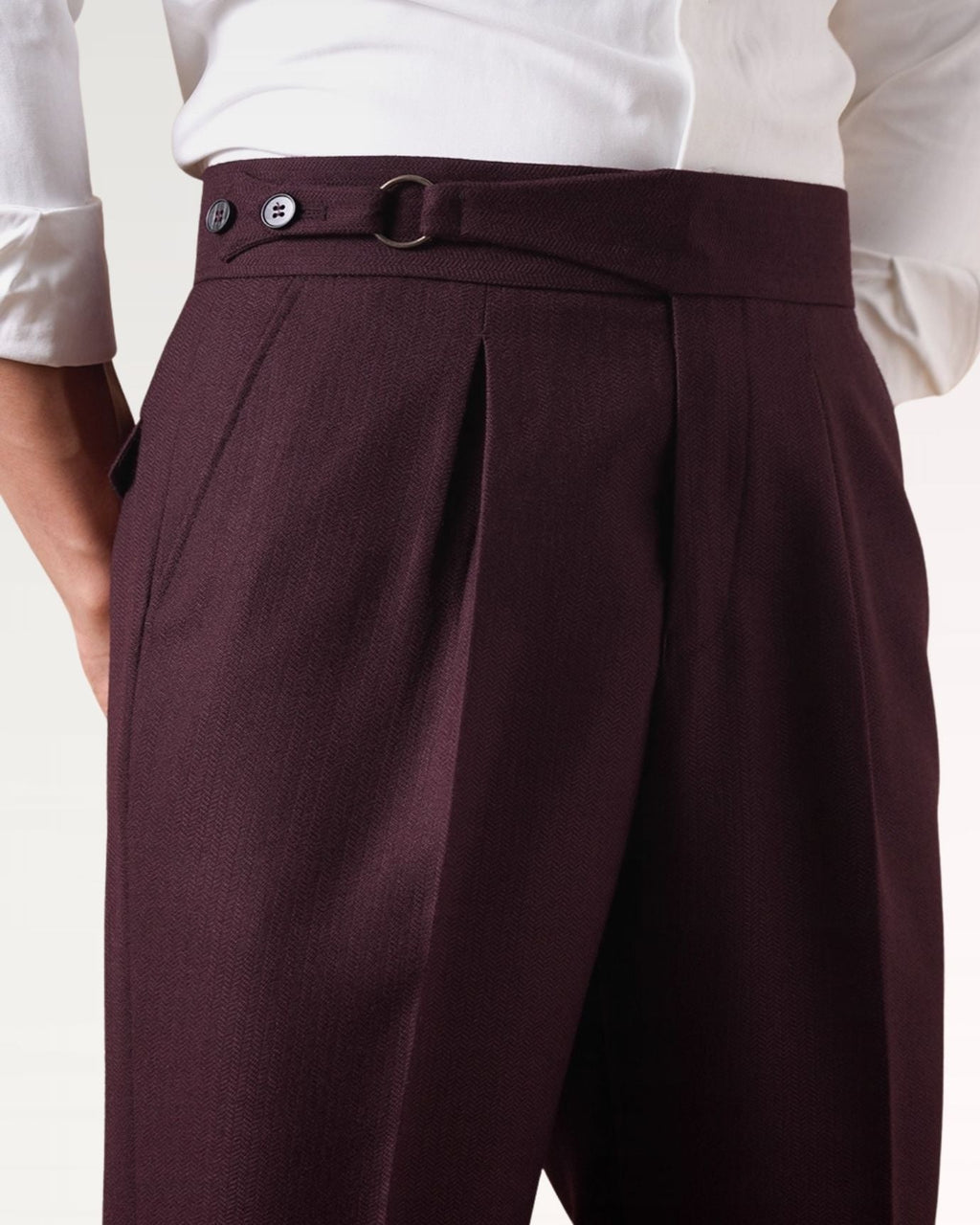 Herren Bundfaltenhose in Burgunder