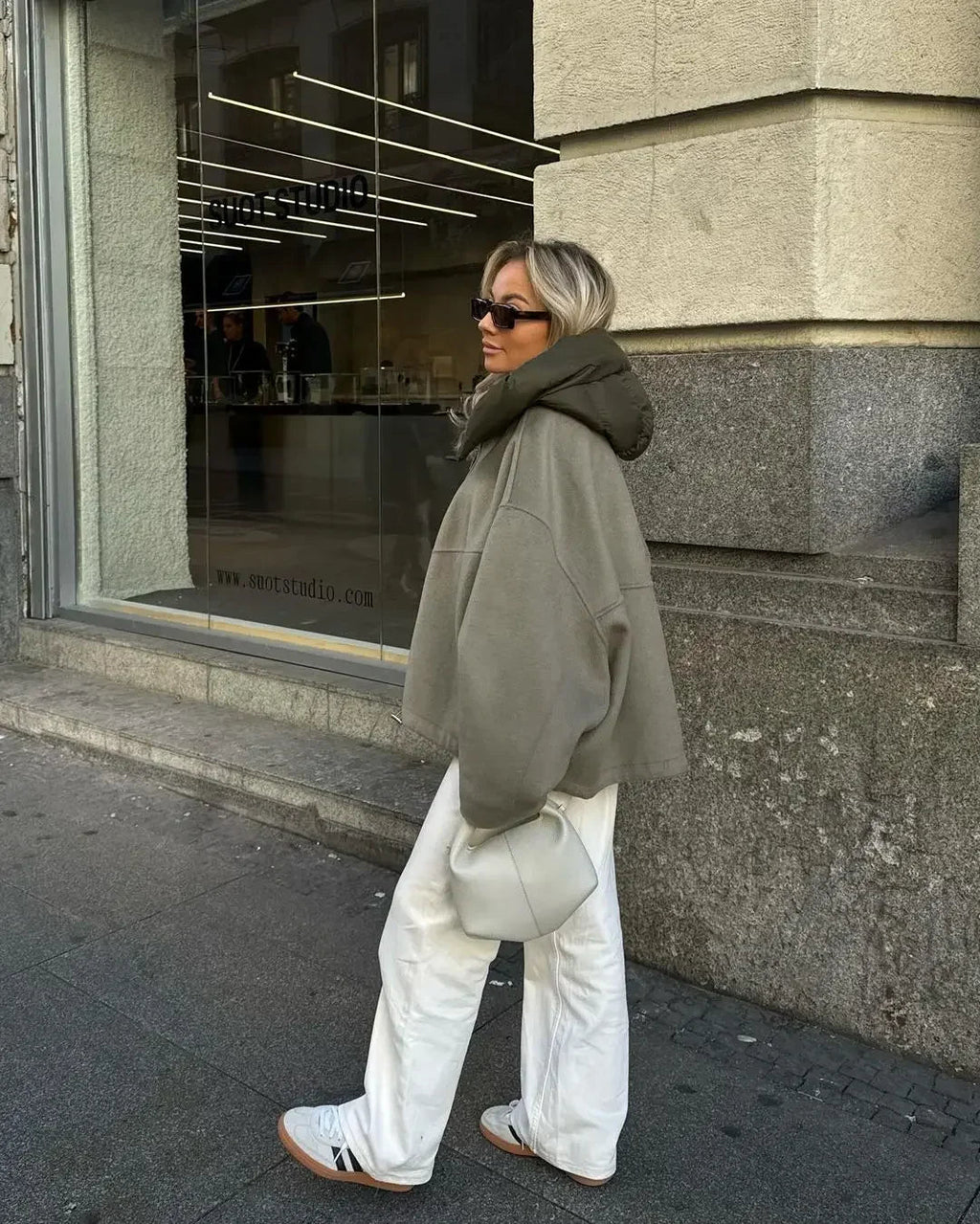 Damen Oversize Steppjacke mit Kapuze