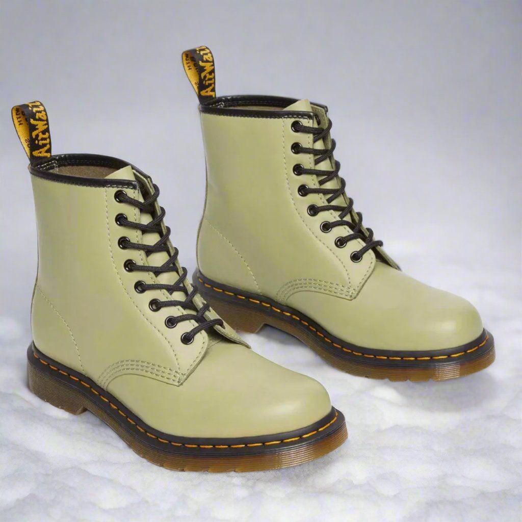 Damen Combat Boots im klassischen Design