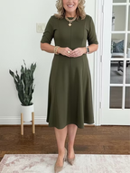 Damen Midi Kleid mit halben Ärmeln elegant und fließend
