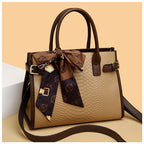 Christy Damen Handtasche mit 3 Fächern aus Kunstleder