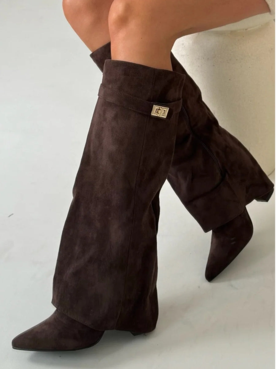 Damen kniehohe Stiefel mit Goldschnalle