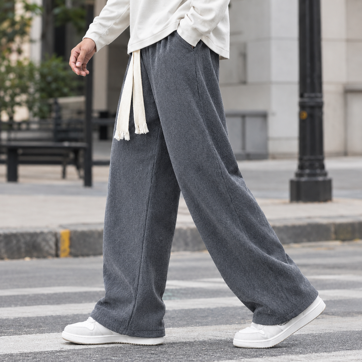 Herren Cordhose mit weitem Bein