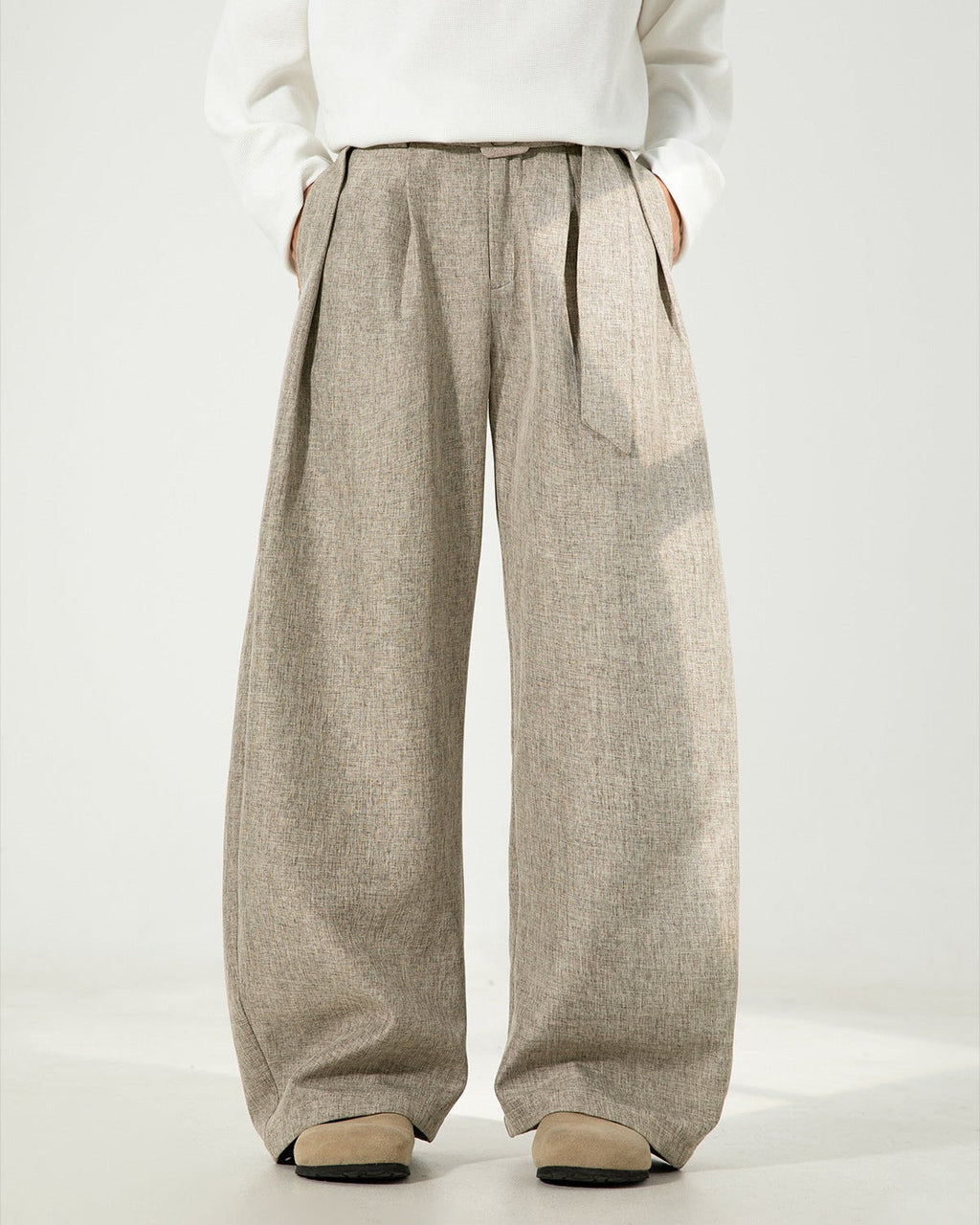 Damen weite Wollhose mit Gürtel