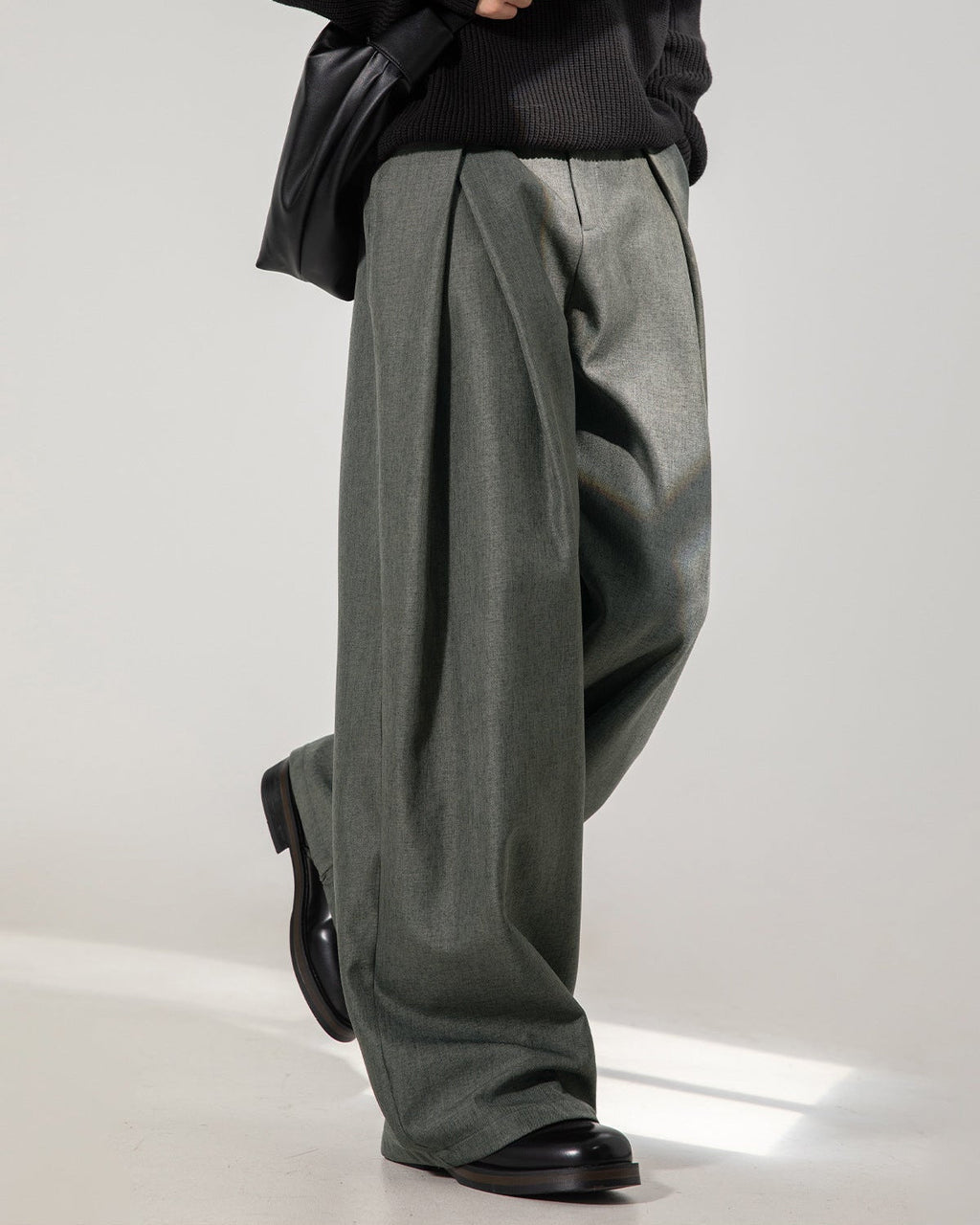 Damen weite Bundfaltenhose mit Gürtel