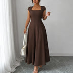 Damen Midikleid mit eckigem Ausschnitt