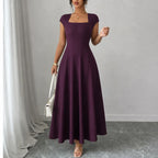 Damen Midikleid mit eckigem Ausschnitt